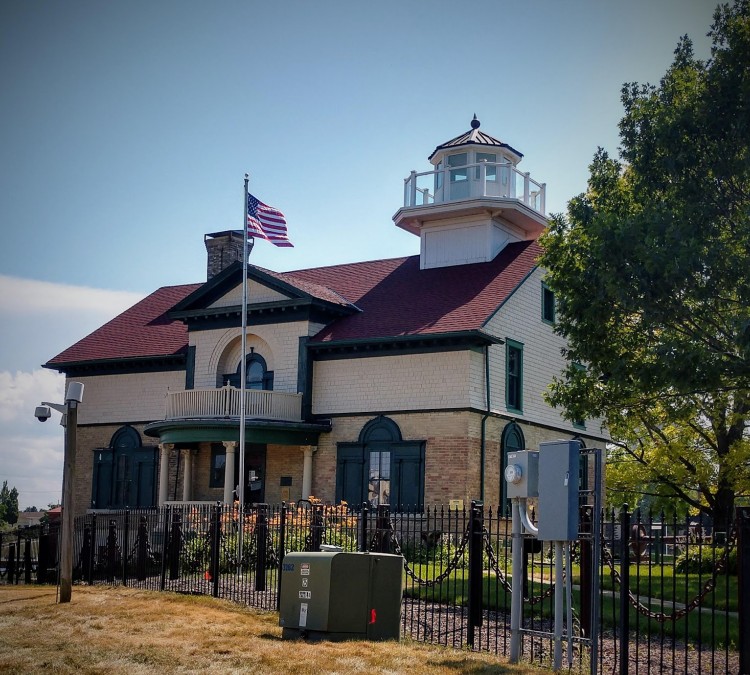 old-lighthouse-museum-photo